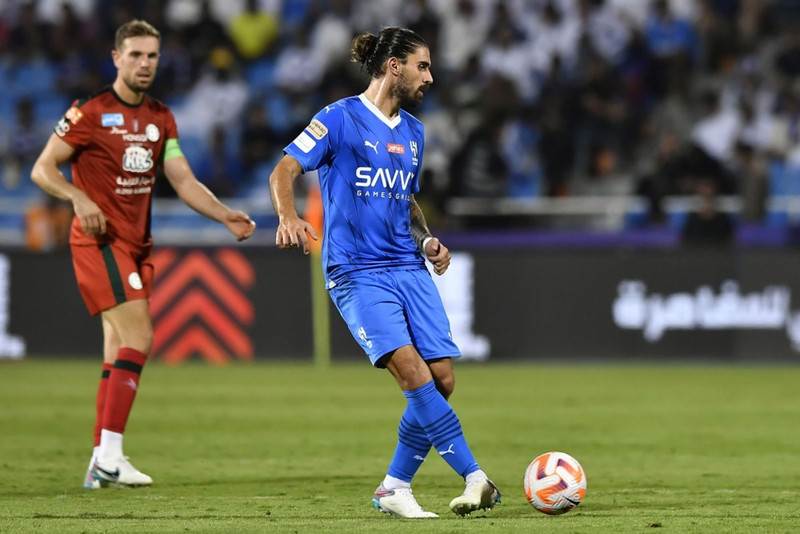 Liverpool leitar til Real Madrid - Neves til Man Utd?