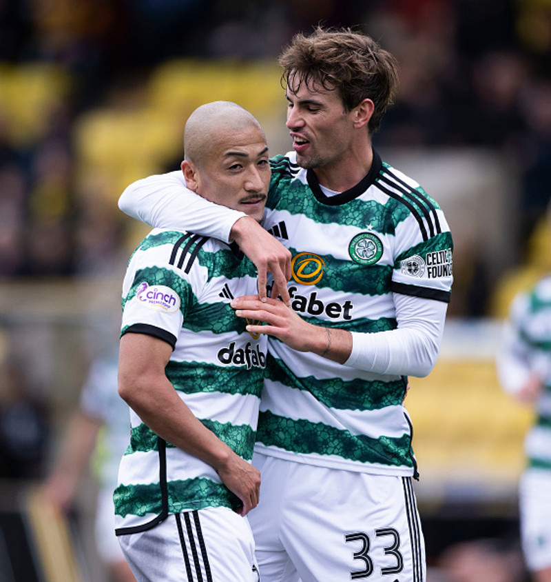 O'Riley getur valið á milli Danmerkur og Noregs