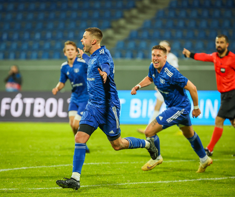 Myndaveisla: Víðir vann Fótbolti.net bikarinn