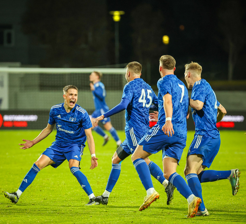 Myndaveisla: Víðir vann Fótbolti.net bikarinn