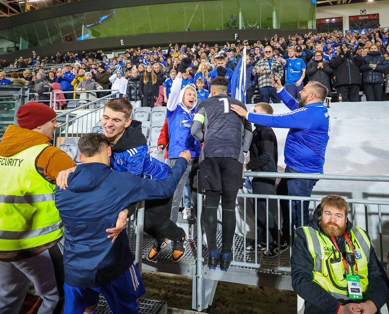 Myndaveisla: Víðir vann Fótbolti.net bikarinn