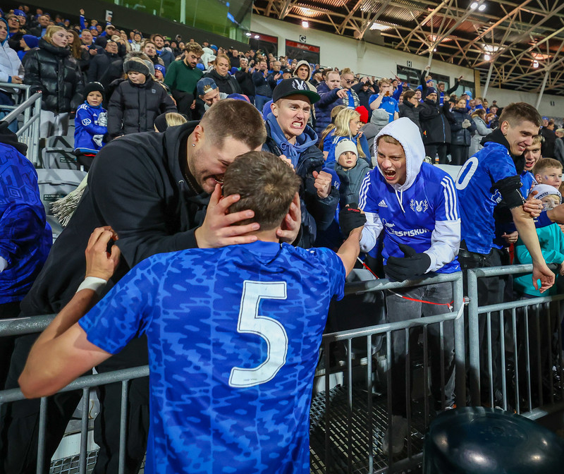 Myndaveisla: Víðir vann Fótbolti.net bikarinn