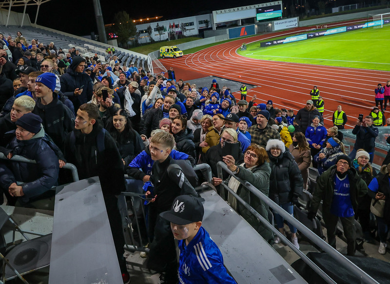 Myndaveisla: Víðir vann Fótbolti.net bikarinn