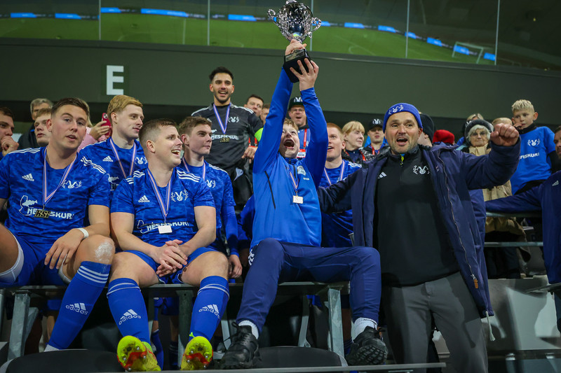 Myndaveisla: Víðir vann Fótbolti.net bikarinn