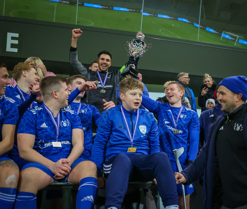 Myndaveisla: Víðir vann Fótbolti.net bikarinn