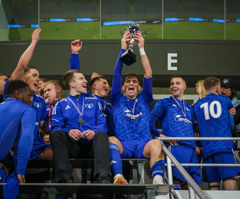 Myndaveisla: Víðir vann Fótbolti.net bikarinn