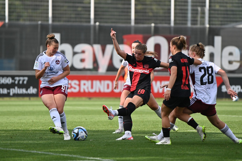Karólína Lea á skotskónum þegar Leverkusen skoraði sex