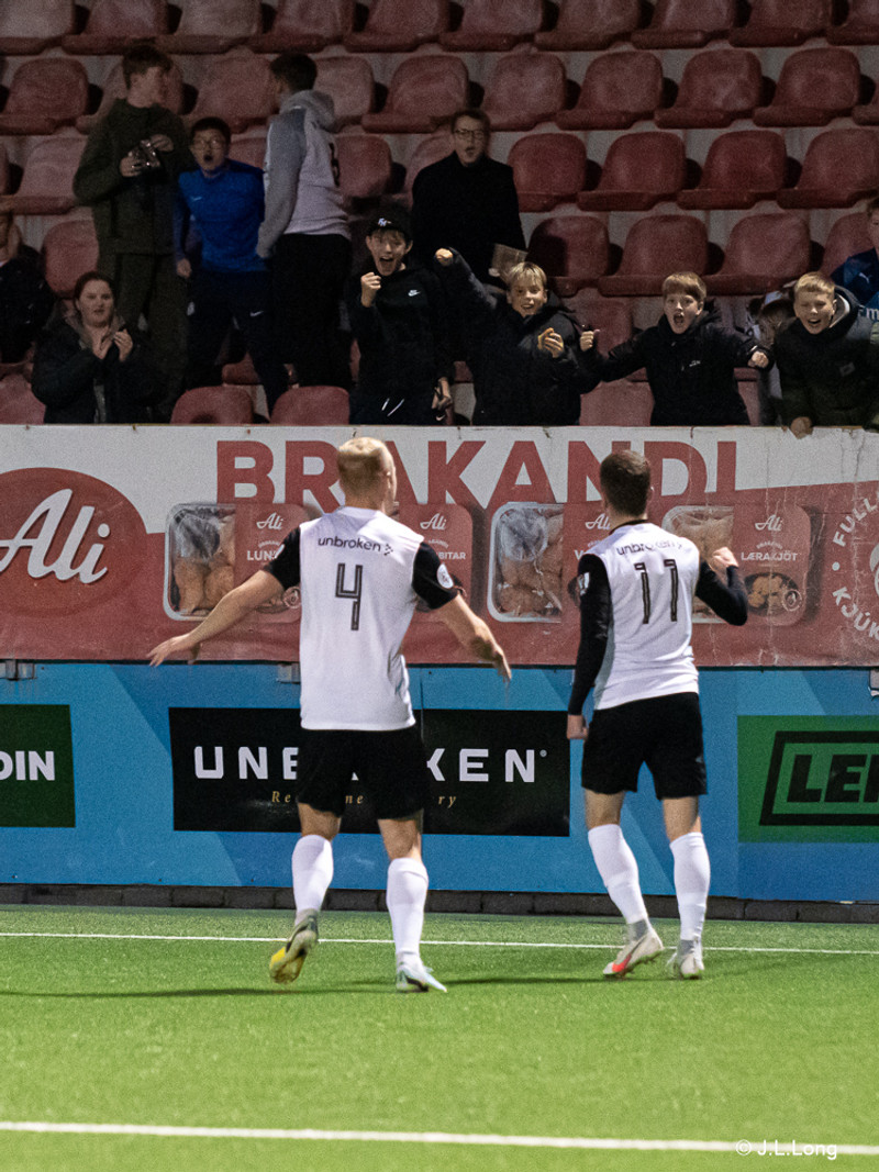 Myndaveisla: Valur gerði út um Evrópudrauma FH
