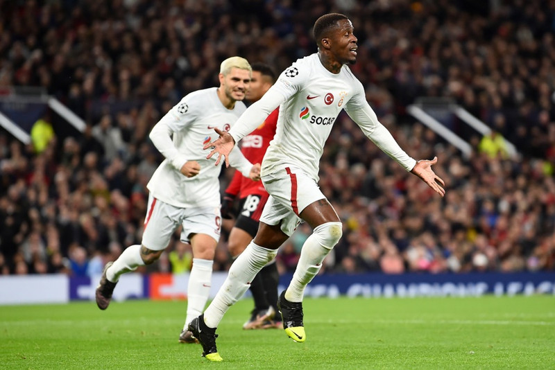 Stuðningsmenn Galatasaray svindluðu á miðasölukerfi Man Utd