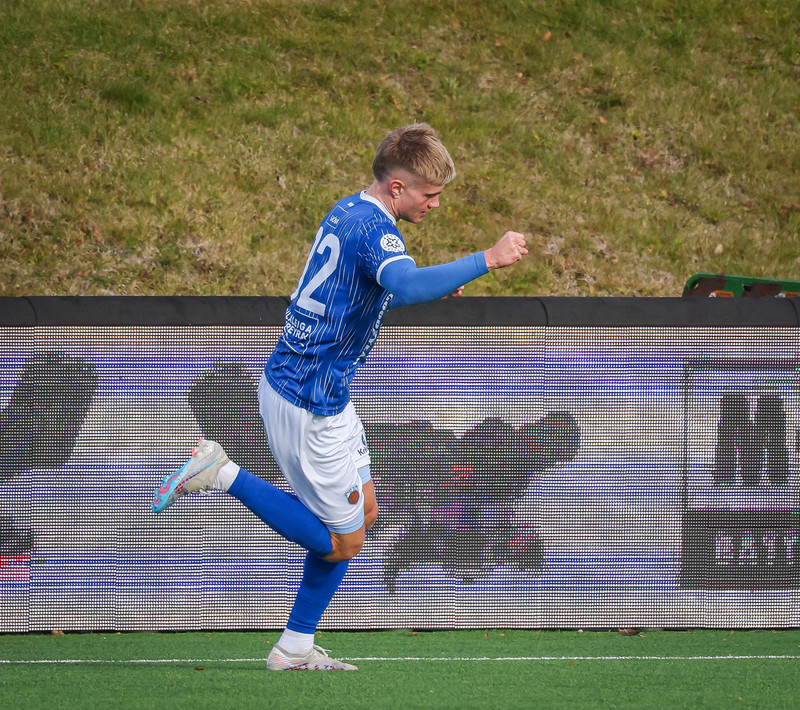 Aron Snær framlengir við Fram (Staðfest)
