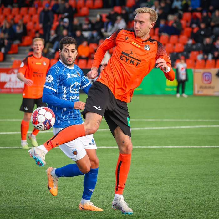 Öflugur með hælnum.