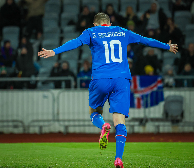 Ég vona bara fyrir hans hönd að hann geti spilað og haft gaman