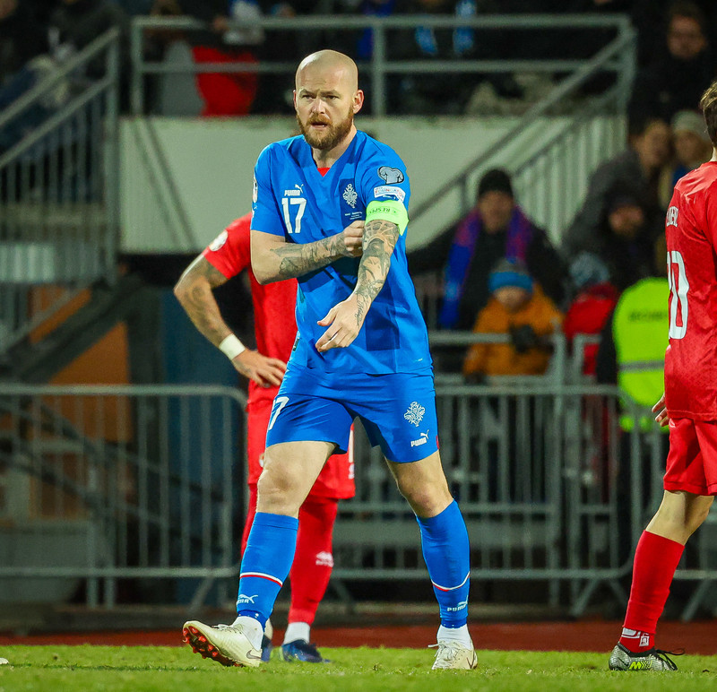 Landsliðsfyrirliðinn spilaði gegn Liechtenstein og Slóvakíu síðasta haust.