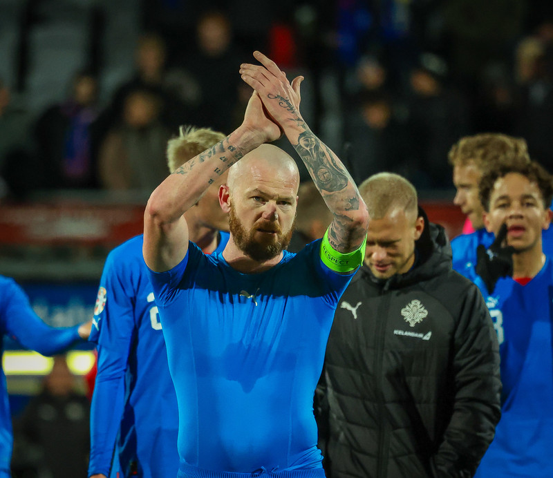 Aron Einar Gunnarsson er í hópnum.