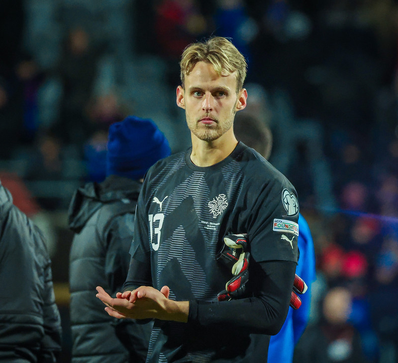Elías Rafn markvörður.
