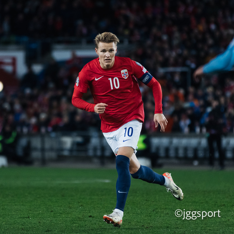 Undankeppni HM: Ödegaard jarðaði Ísrael - Dramatík á Balkanskaganum