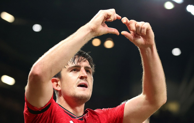 <b>Varnarmaður: Harry Maguire (Manchester United)</b> - Átti virkilega trausta frammistöðu í sigri United gegn Fulham. Þrátt fyrir mikla gagnrýni og pressu nær hann að halda sínu striki.