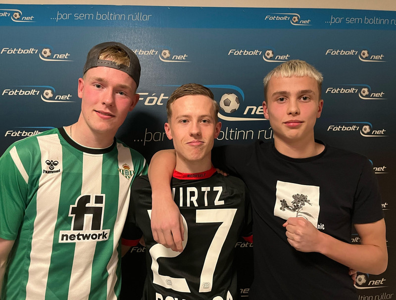 <b>Ungstirnin</b> - Heimsókn af Nesinu og golf með fyrrum leikmanni Liverpool