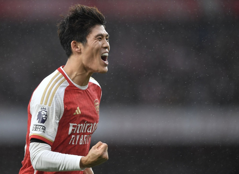 Tomiyasu samdi við Arsenal um starfslok (Staðfest)