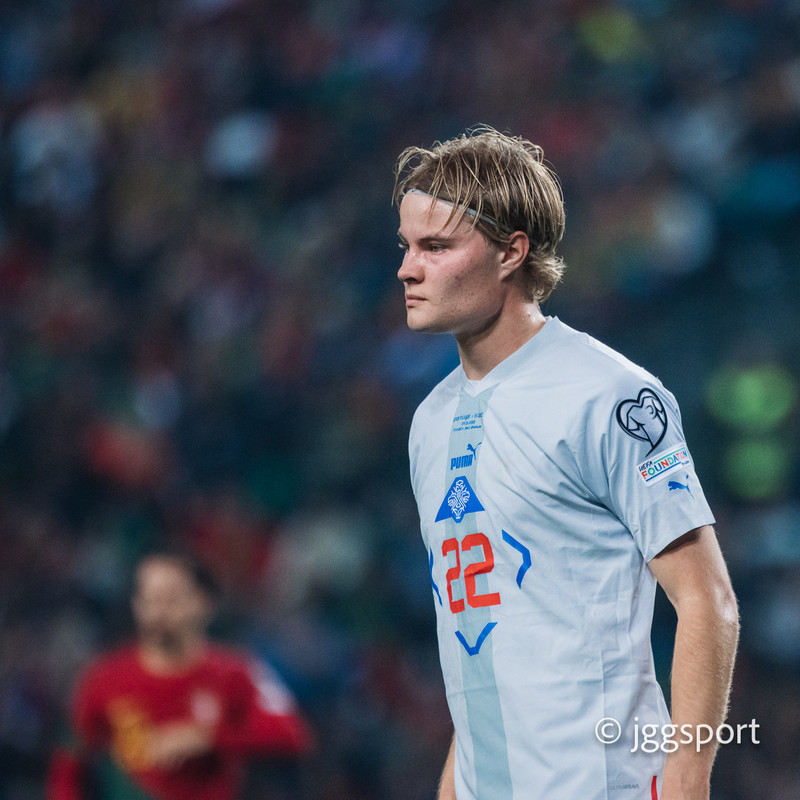 Andri Lucas í viðræðum við Gent