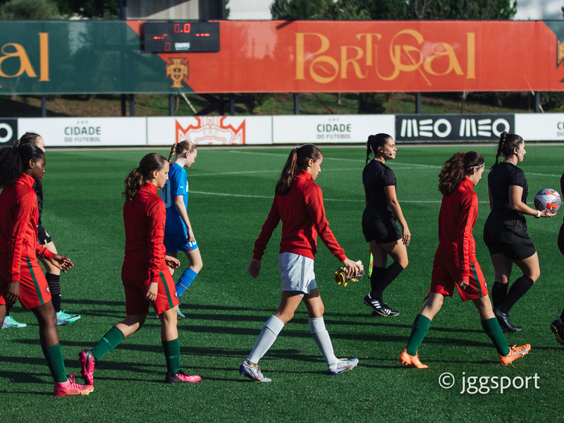 Myndaveisla 2: U15 tapaði gegn Portúgal í fyrradag