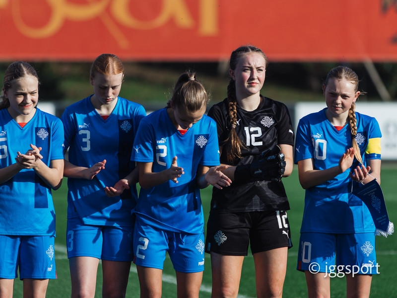 Myndaveisla 2: U15 tapaði gegn Portúgal í fyrradag