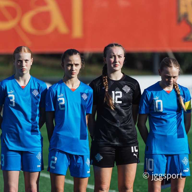 Myndaveisla 2: U15 tapaði gegn Portúgal í fyrradag