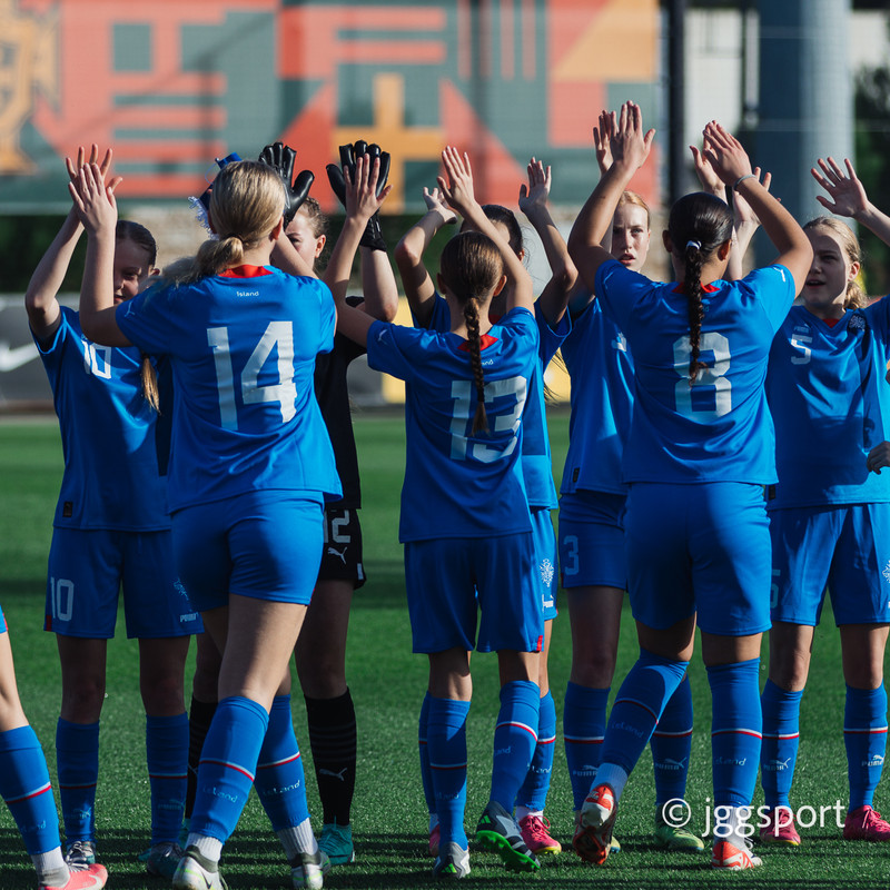 Myndaveisla 2: U15 tapaði gegn Portúgal í fyrradag