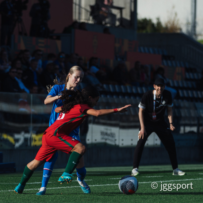 Myndaveisla 2: U15 tapaði gegn Portúgal í fyrradag