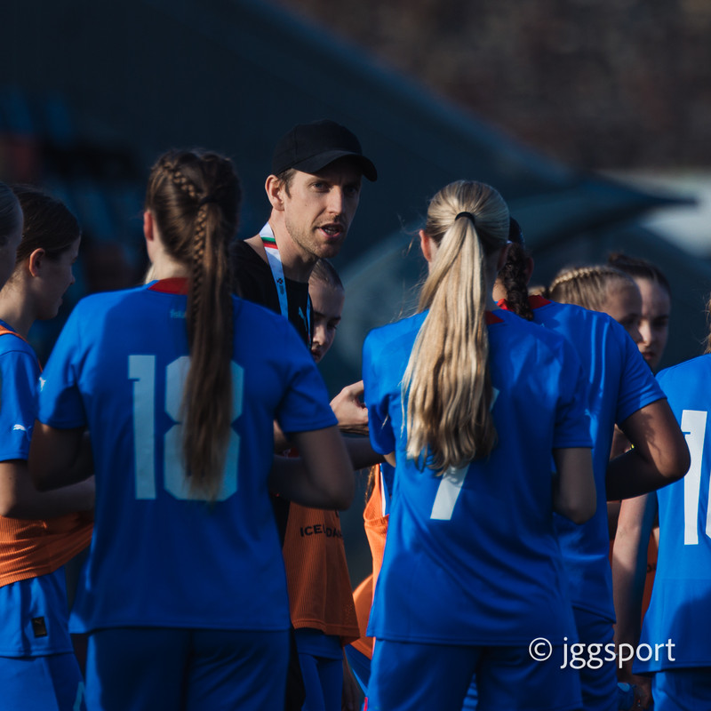 Myndaveisla 2: U15 tapaði gegn Portúgal í fyrradag