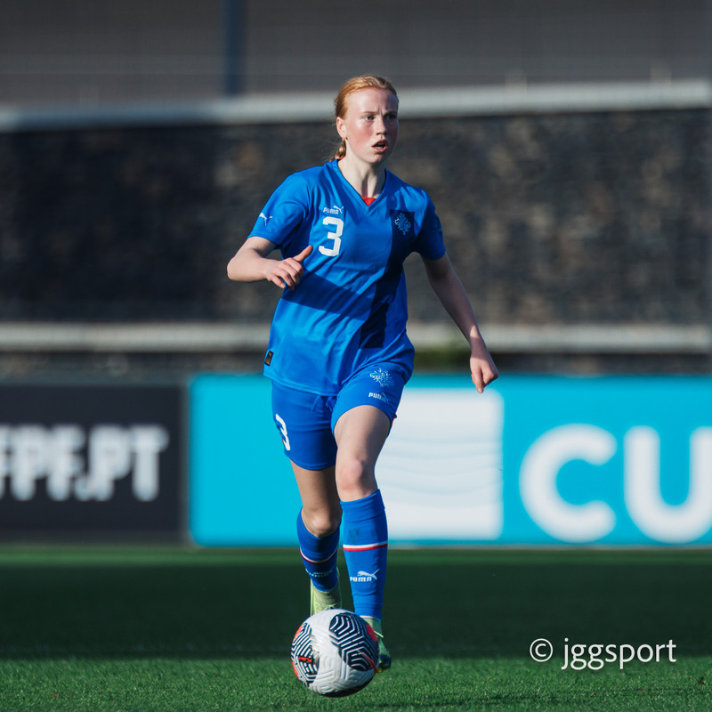 Myndaveisla 2: U15 tapaði gegn Portúgal í fyrradag