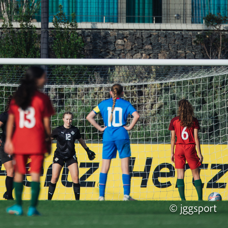 Myndaveisla 2: U15 tapaði gegn Portúgal í fyrradag