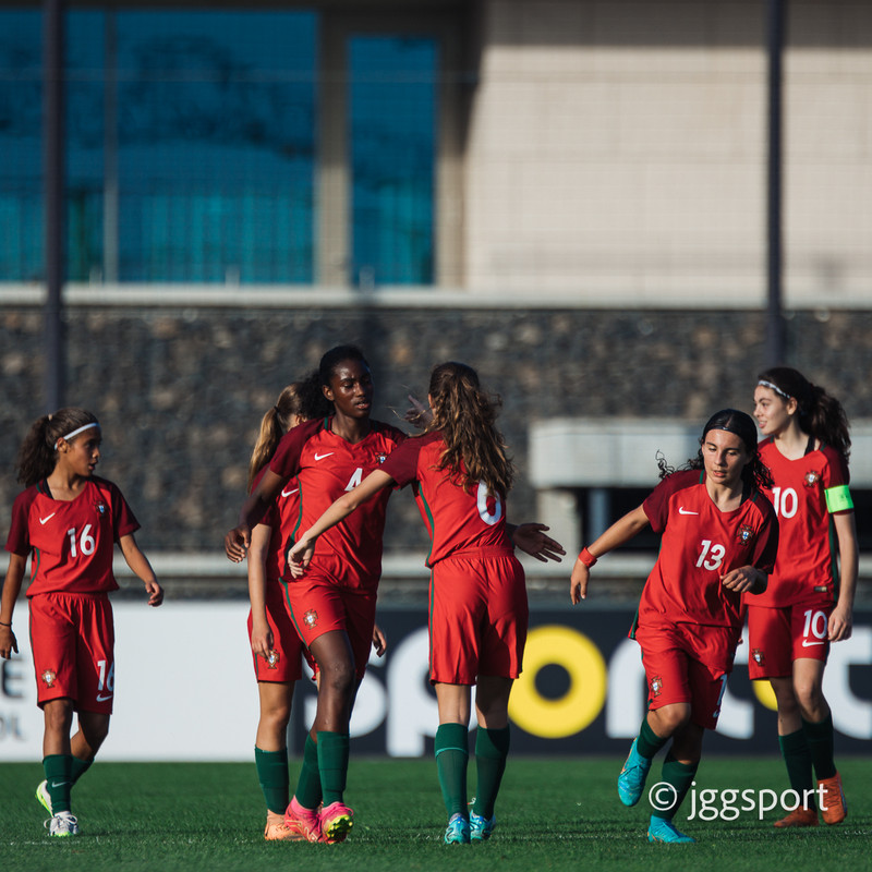 Myndaveisla 2: U15 tapaði gegn Portúgal í fyrradag
