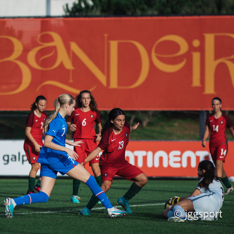 Myndaveisla 2: U15 tapaði gegn Portúgal í fyrradag
