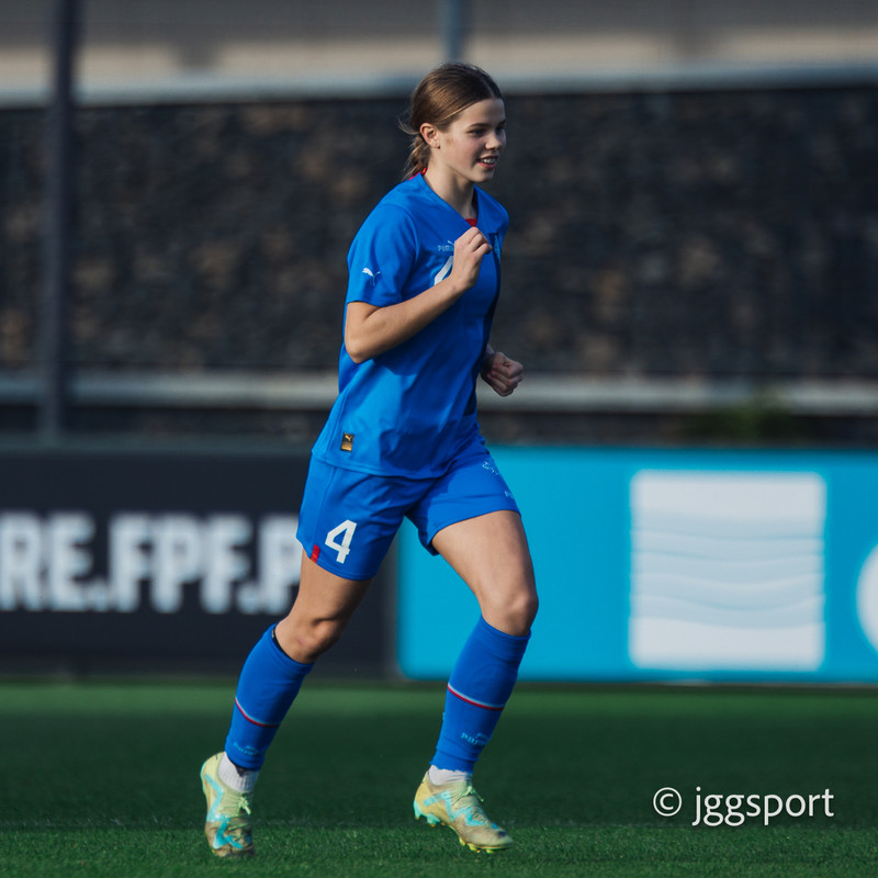 Myndaveisla 2: U15 tapaði gegn Portúgal í fyrradag