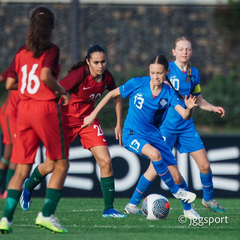 Myndaveisla 2: U15 tapaði gegn Portúgal í fyrradag