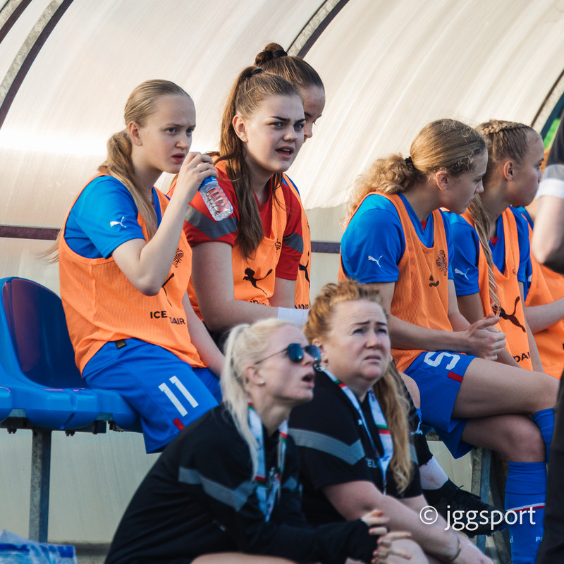 Myndaveisla 2: U15 tapaði gegn Portúgal í fyrradag