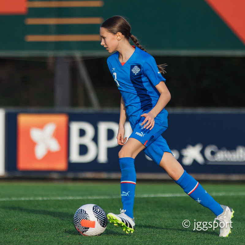 Myndaveisla 2: U15 tapaði gegn Portúgal í fyrradag