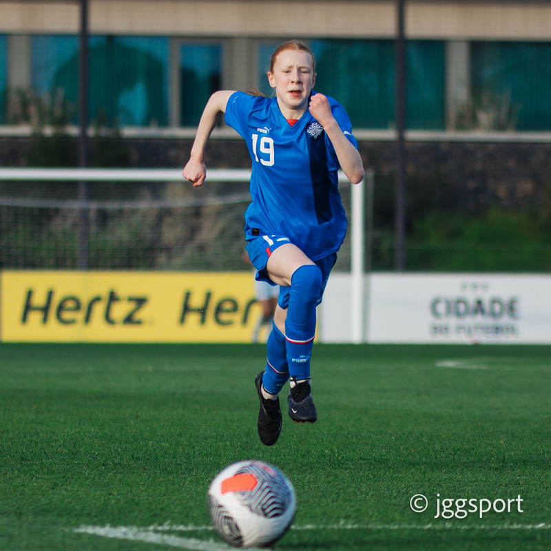 Myndaveisla 2: U15 tapaði gegn Portúgal í fyrradag