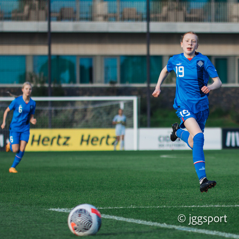 Myndaveisla 2: U15 tapaði gegn Portúgal í fyrradag