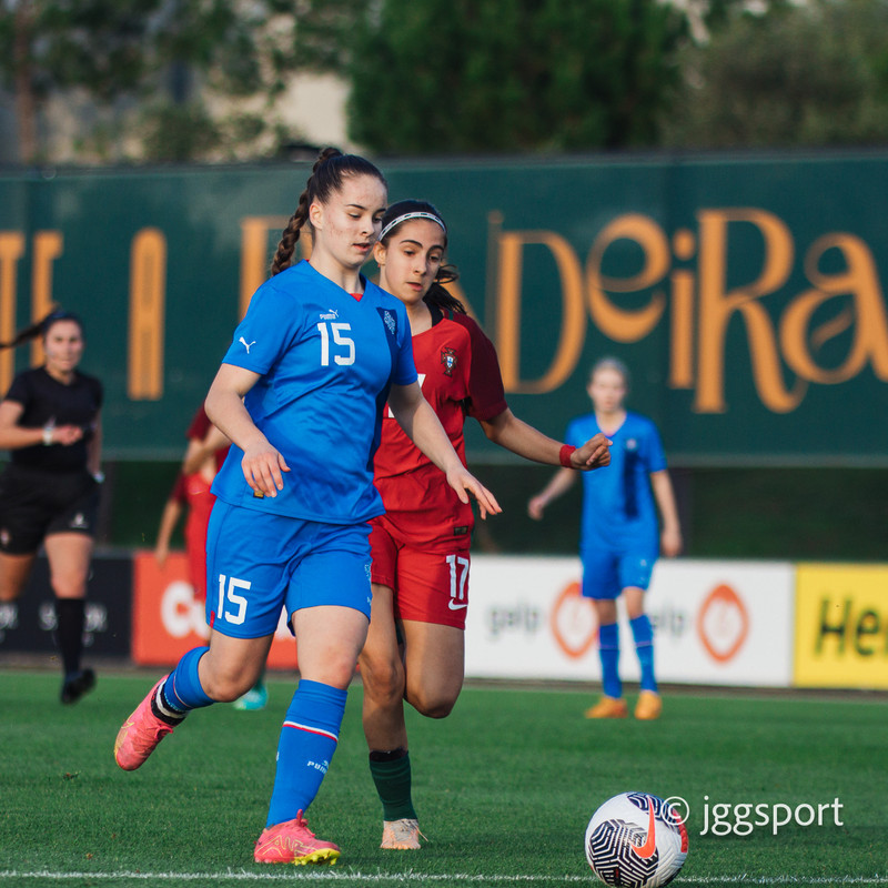 Myndaveisla 2: U15 tapaði gegn Portúgal í fyrradag