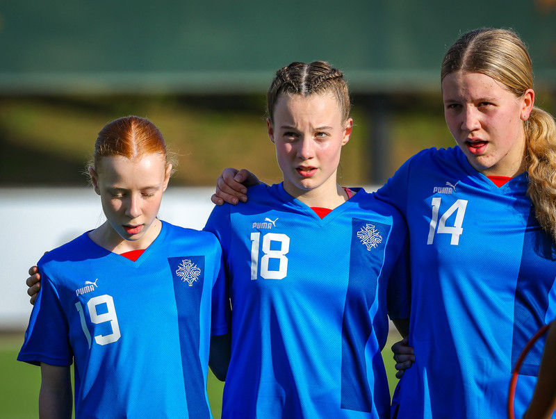 Myndaveisla 1: U15 tapaði gegn Portúgal í fyrradag