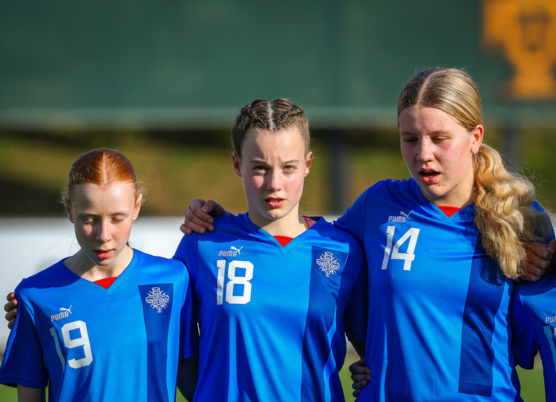 Myndaveisla 1: U15 tapaði gegn Portúgal í fyrradag