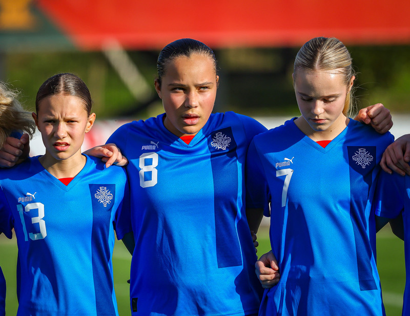 Myndaveisla 1: U15 tapaði gegn Portúgal í fyrradag
