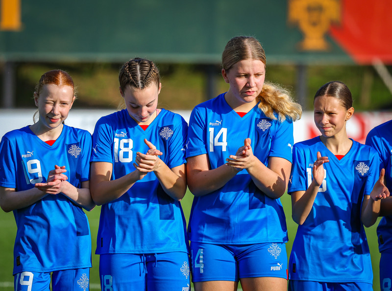 Myndaveisla 1: U15 tapaði gegn Portúgal í fyrradag