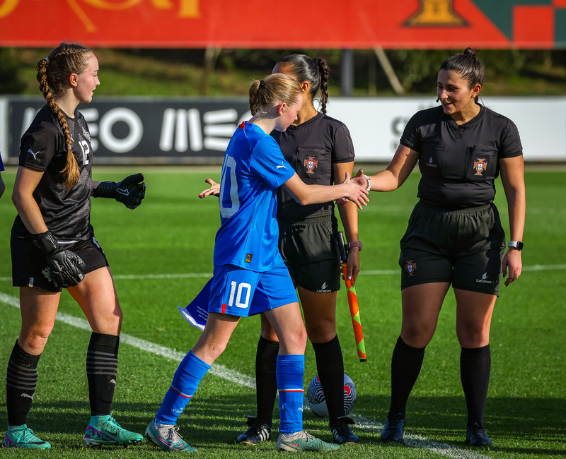Myndaveisla 1: U15 tapaði gegn Portúgal í fyrradag