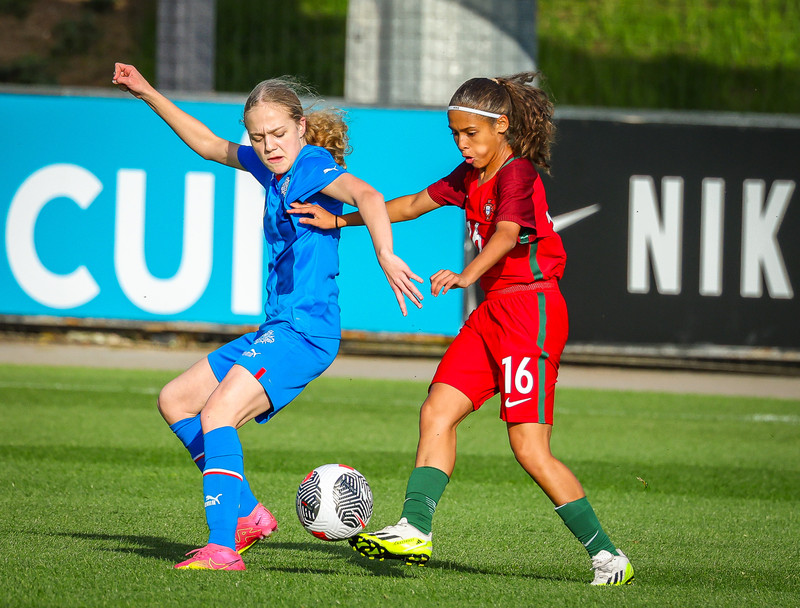 Myndaveisla 1: U15 tapaði gegn Portúgal í fyrradag