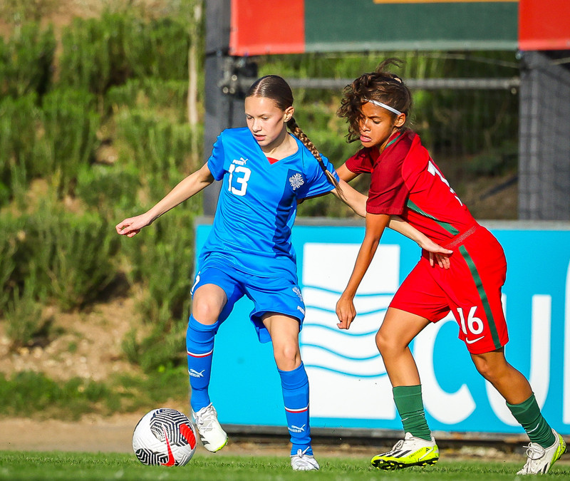 Myndaveisla 1: U15 tapaði gegn Portúgal í fyrradag