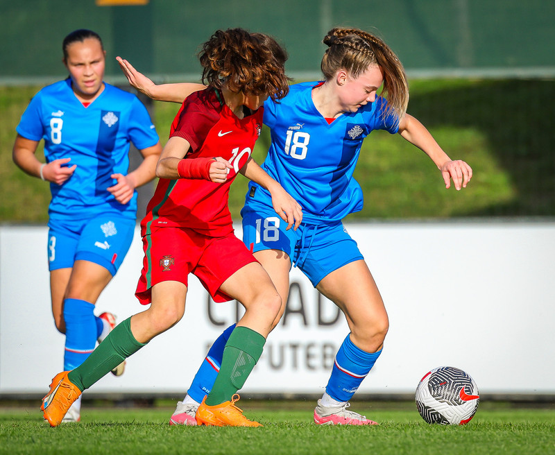 Myndaveisla 1: U15 tapaði gegn Portúgal í fyrradag