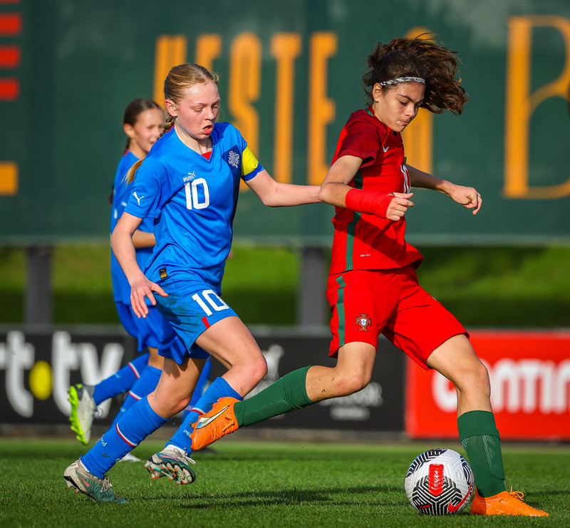 Myndaveisla 1: U15 tapaði gegn Portúgal í fyrradag